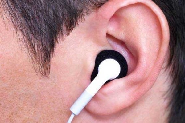 معایب استفاده از هندزفری‌های بلوتوثی 